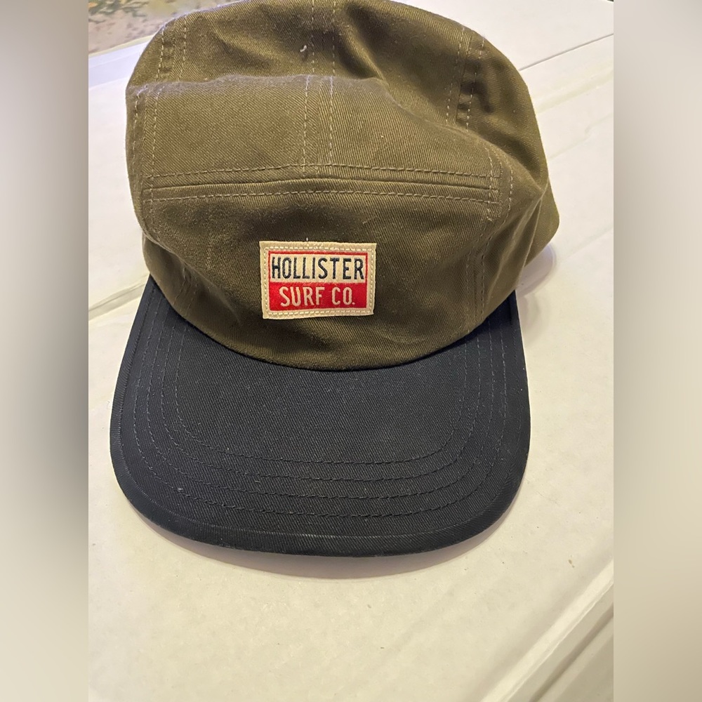 Hollister hat
